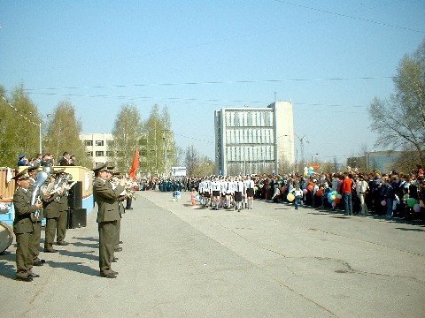 9 мая в Новочебоксарске прошел традиционный праздничный парад в честь Дня Победы